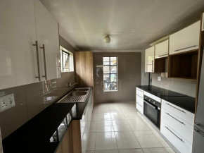 Silverton Private Apartment